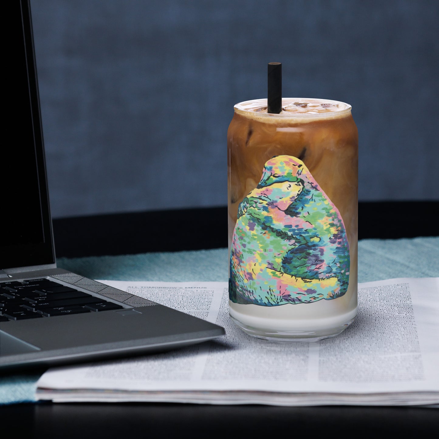 Bear Hug Retro-Shaped On-The-Go Drinking Glass